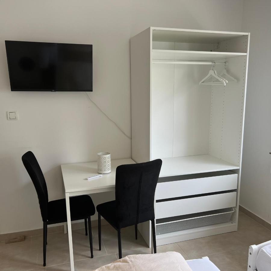 Private Room Hannover Exterior photo